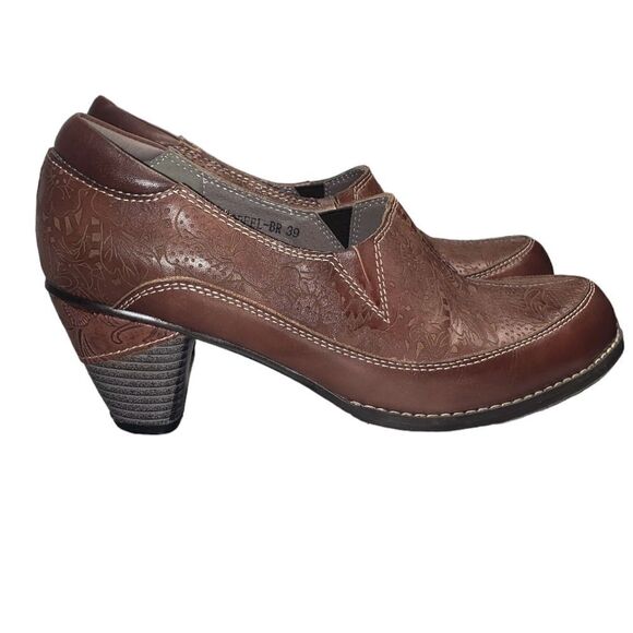 L'ATISTE Shoes - L'artiste Spring Step Brown Booties‎ Brown Size 39